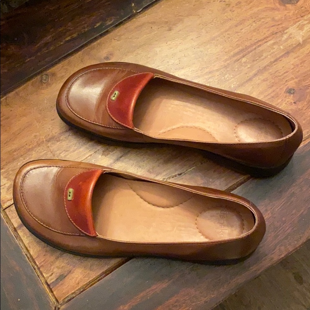 Gently worn Danskin leather clogs size 6.5